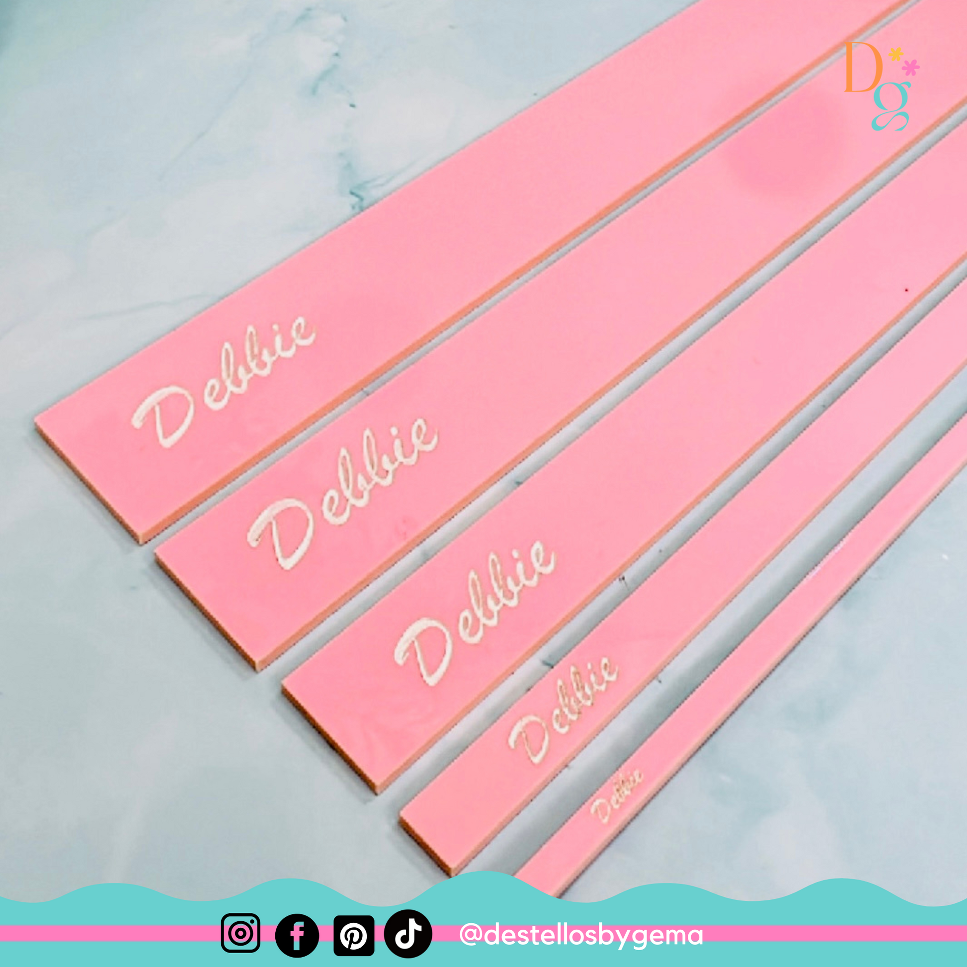 Conjunto de reglas para encuadernar con diferentes tamaños y formas.